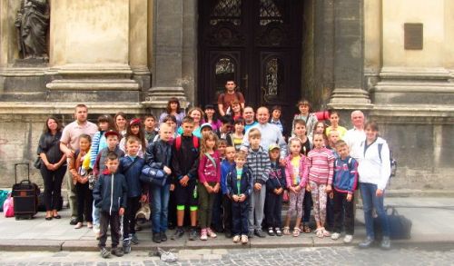 Табір для сімей, які постраждали внаслідок війни, організовують капелани УГКЦ.(ФОТО)